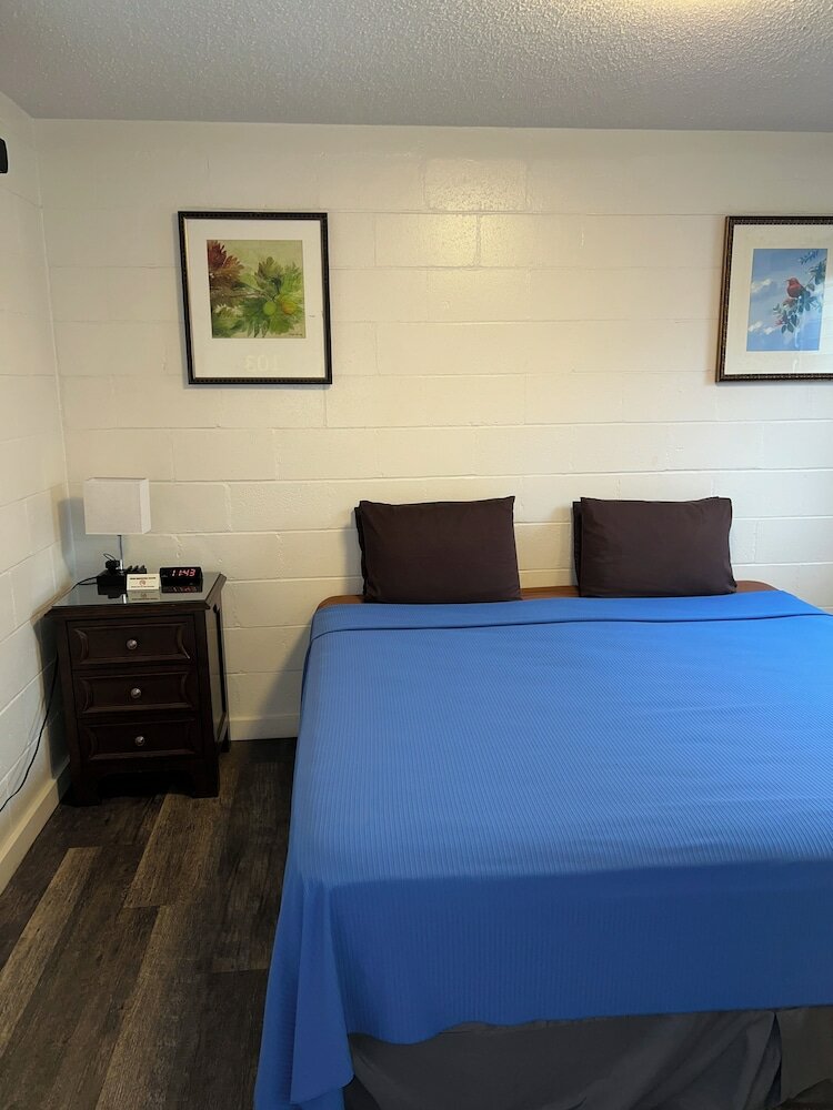 Фото Tip Top Motel Cafe & Bakery