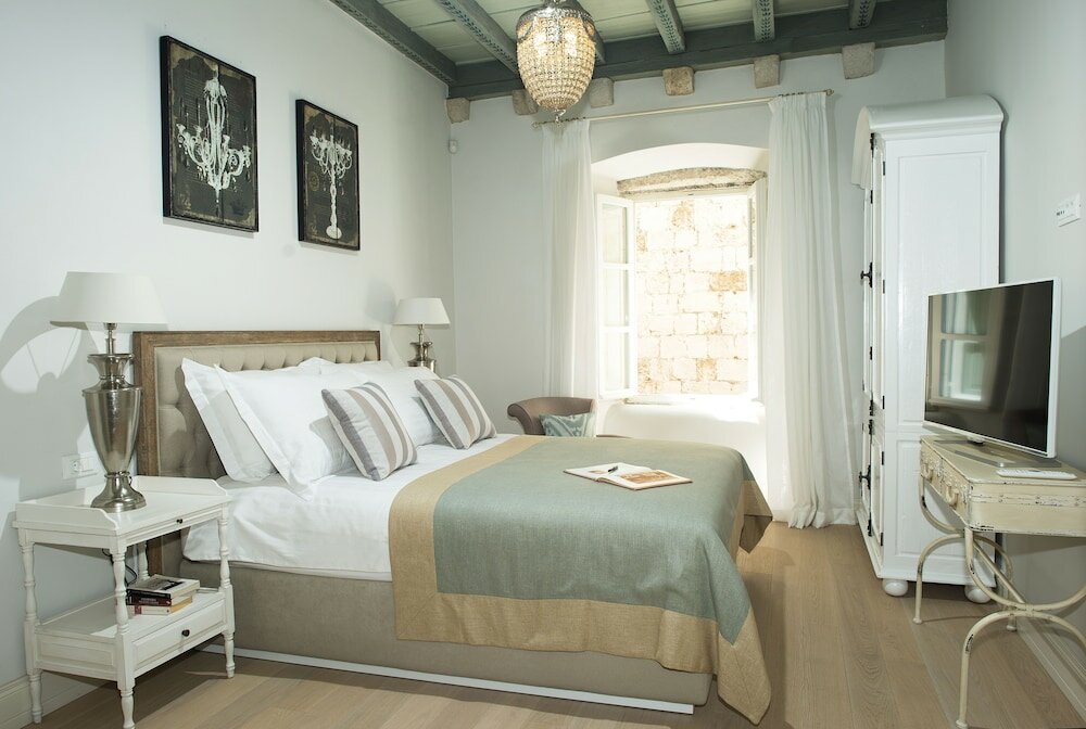 Фото St. Joseph's