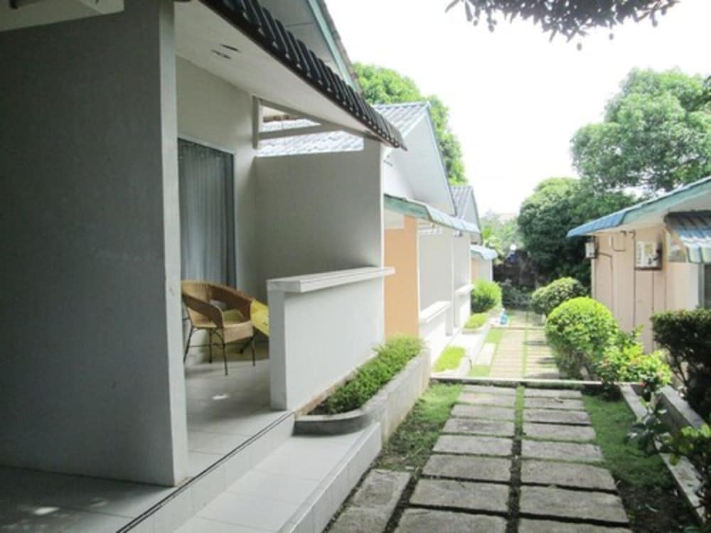 Фото Pelangi Hotel & Resort