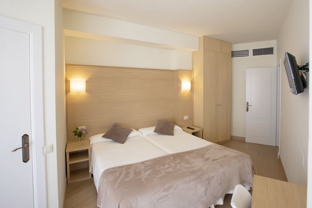 Фото Hotel Ciudad De Calahorra