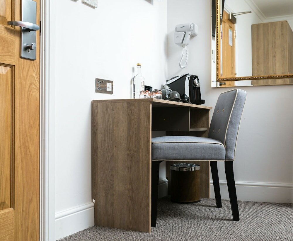 Фото Park Avenue J Hotel London Hyde Park