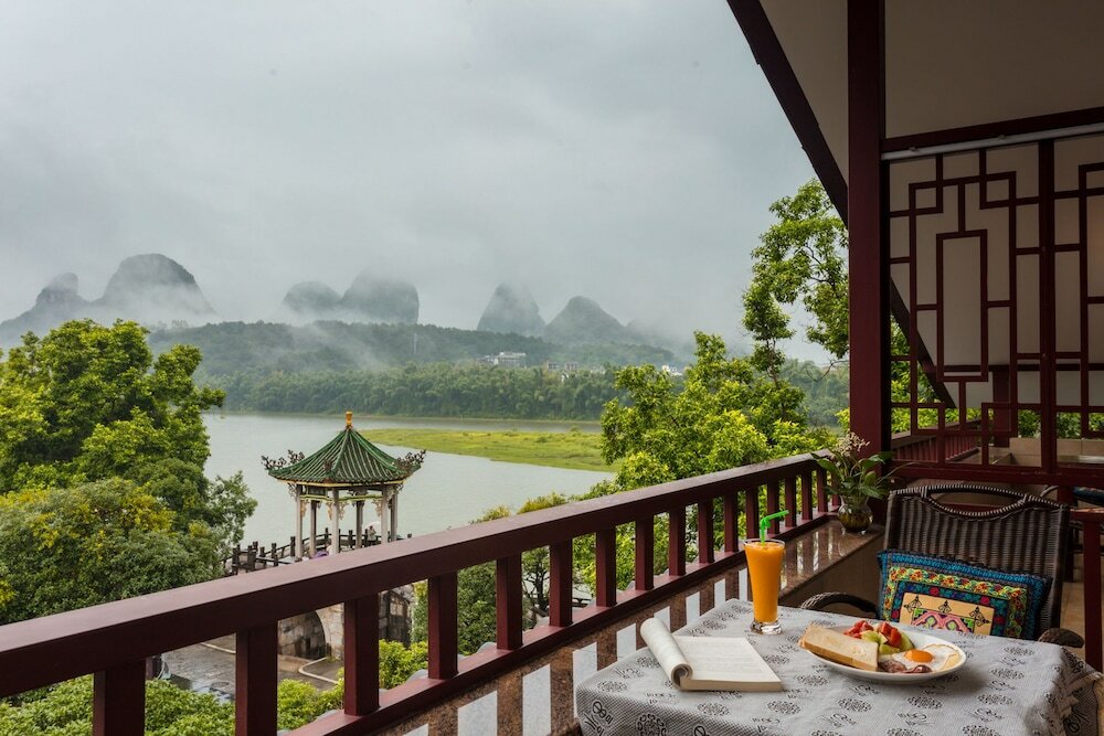 Фото Yangshuo Riverview Hotel