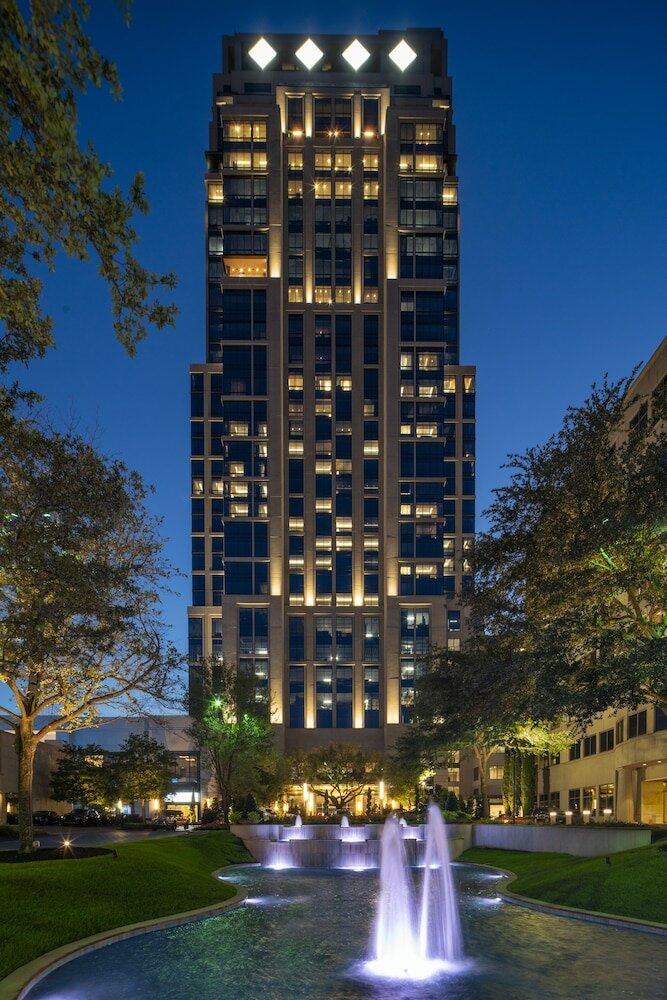 Фото The Post Oak Hotel at Uptown Houston