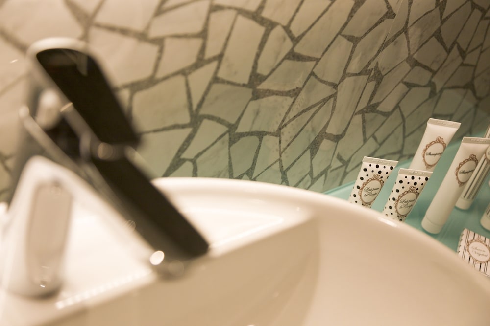 Фото Ghibli Hotel