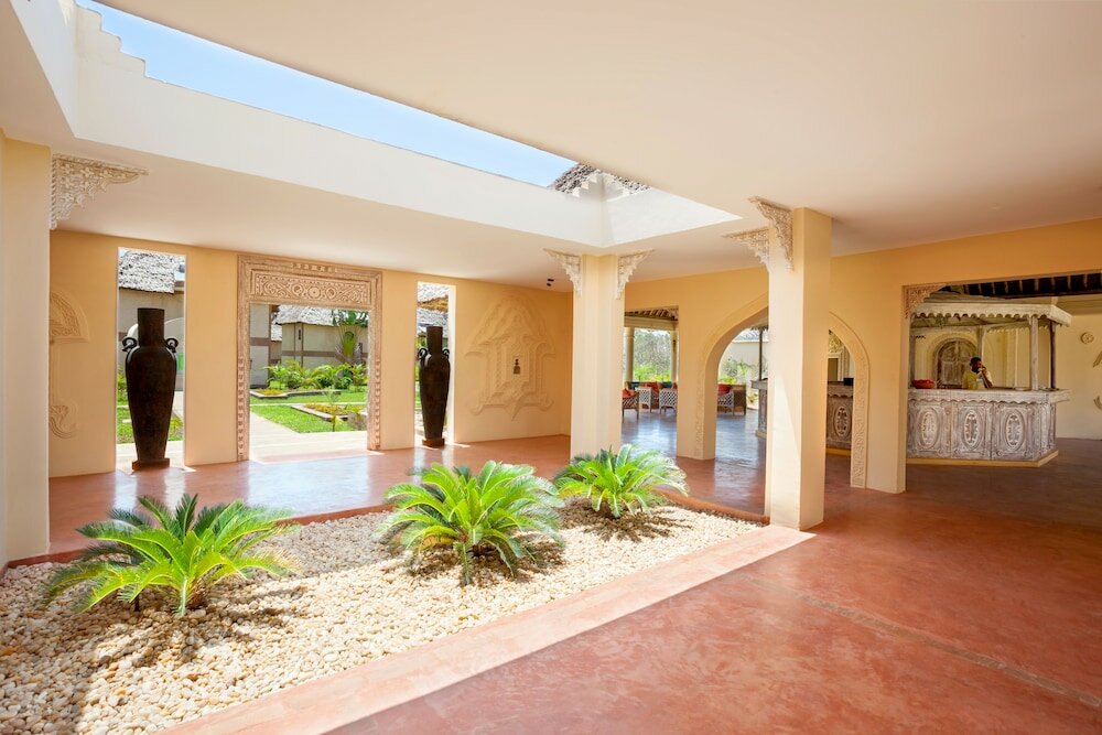 Фото Neptune Paradise Beach Resort & SPA