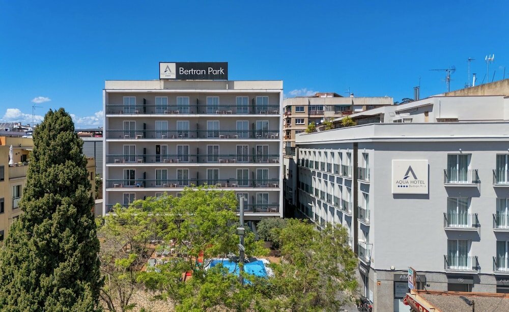 Фото Aqua Hotel Bertran Park
