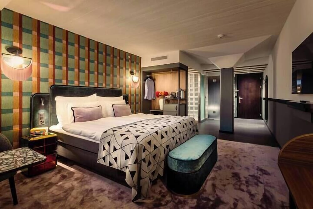 Фото The Home Hotel Zürich