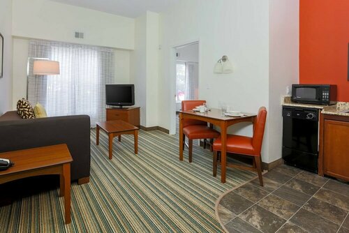 Гостиница Residence Inn by Marriott Potomac Mills Woodbridge в Вудбридже