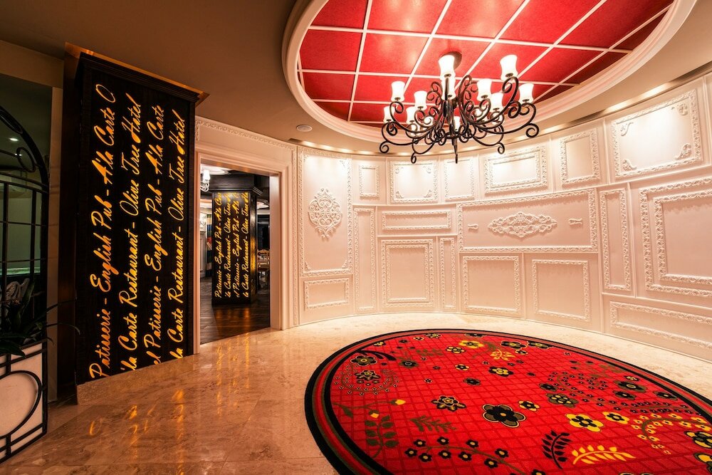 Фото The Olive Tree Hotel