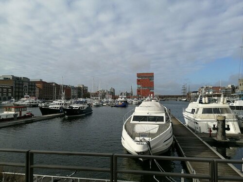 Гостиница Hotel Docklands в Антверпене
