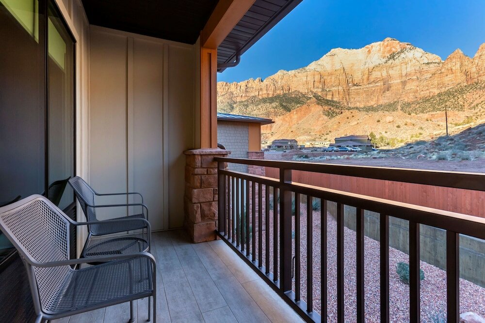 Фото Best Western Plus Zion Canyon Inn & Suites
