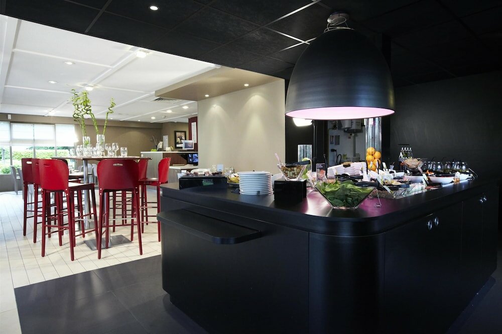 Фото Campanile Grenoble Nord – Saint-Égrève