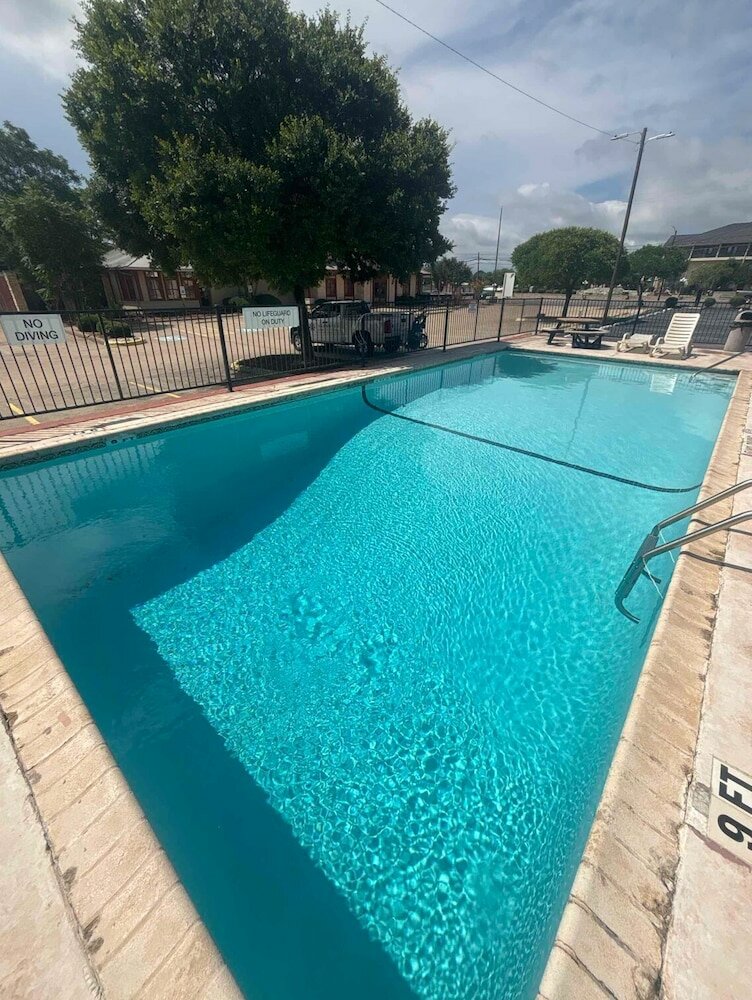 Фото Super 8 by Wyndham Fredericksburg