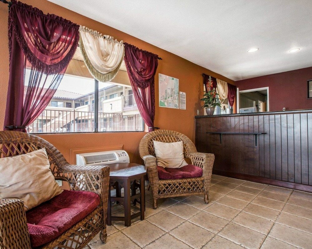 Фото Rodeway Inn Santee San Diego East