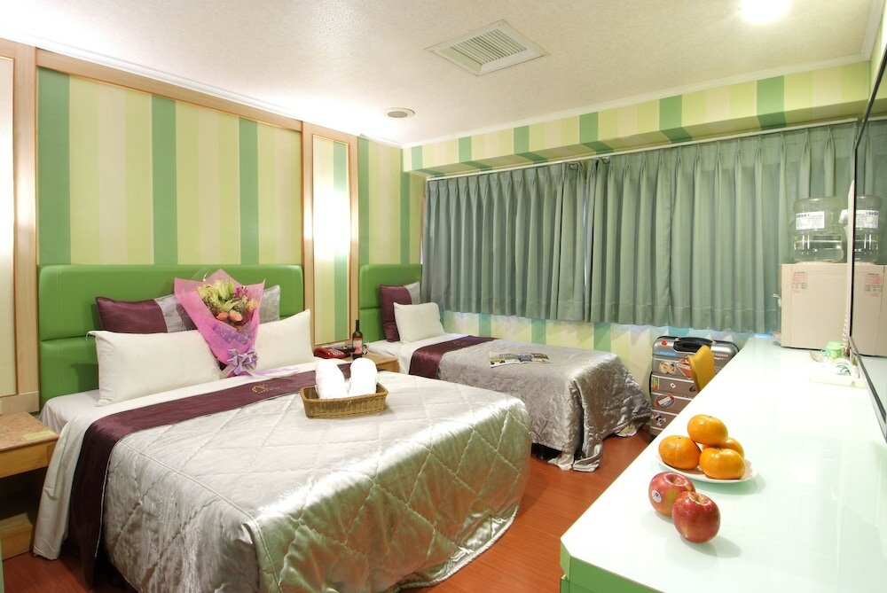 Фото Left Bank Hotel