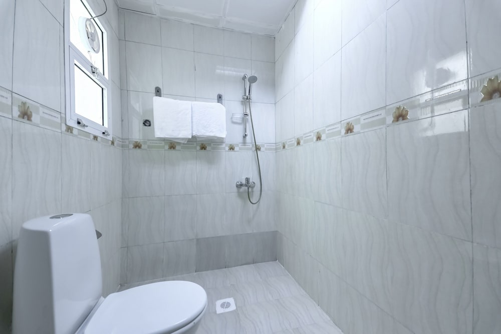 Фото Oyo 111 Al Thabit Hotel