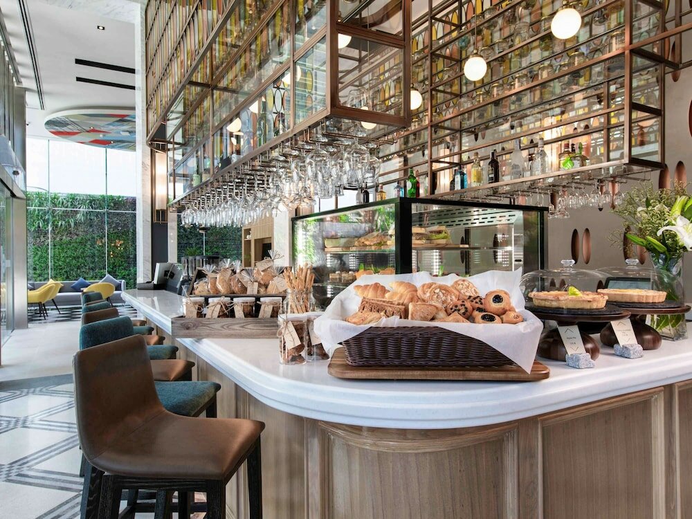 Фото Mercure Bangkok Sukhumvit 24