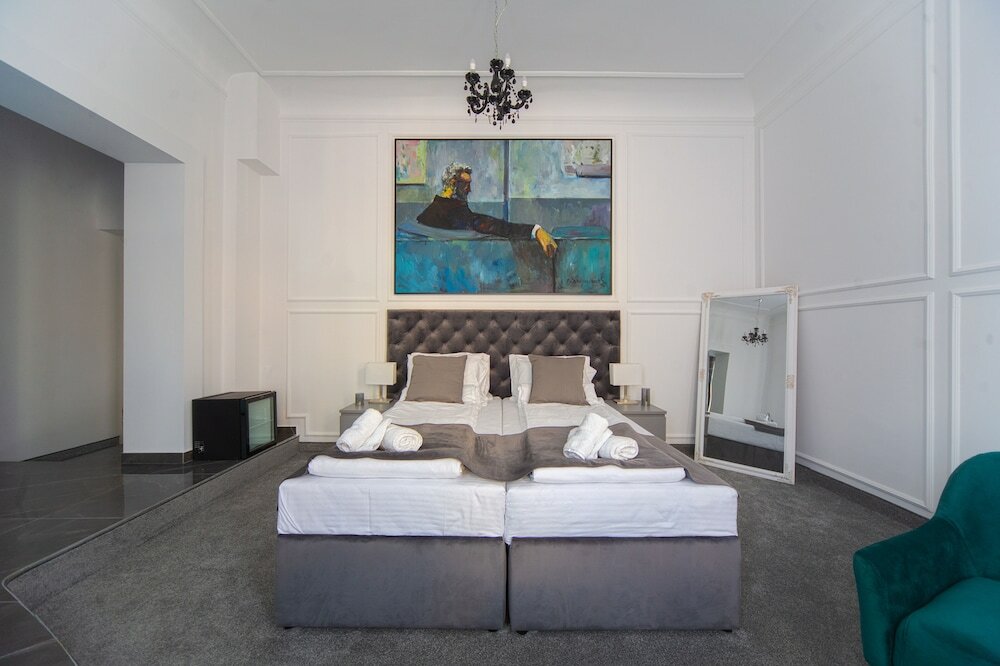 Фото Kings Palace Suites