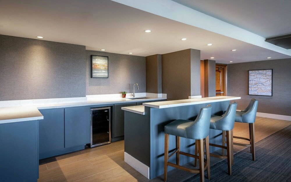 Фото DoubleTree by Hilton Los Angeles - Norwalk