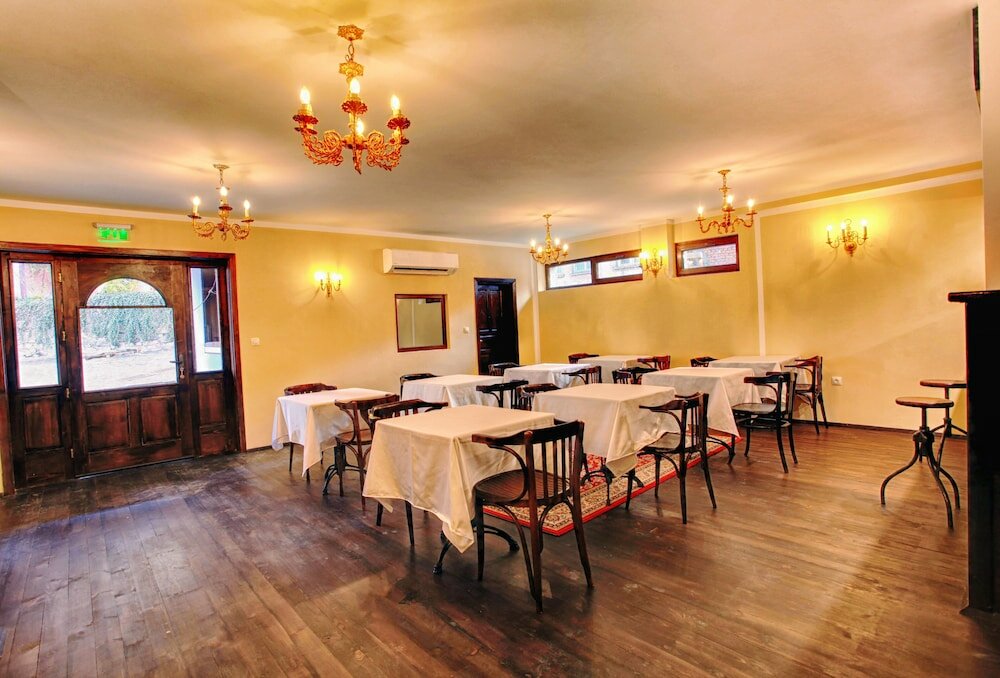 Фото Hotel Evmolpia