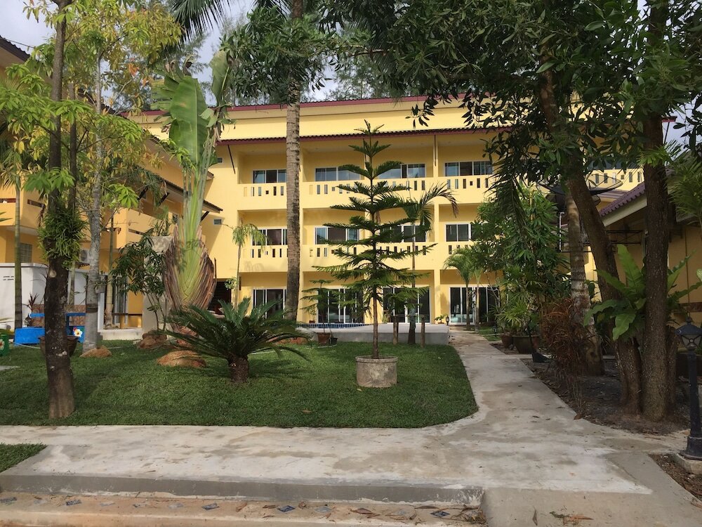 Фото Khaolak Summer House Resort 2