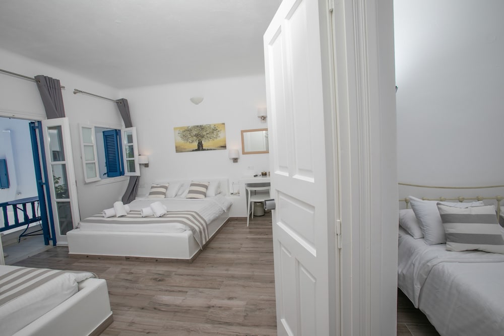 Фото Acrogiali Beachfront Hotel