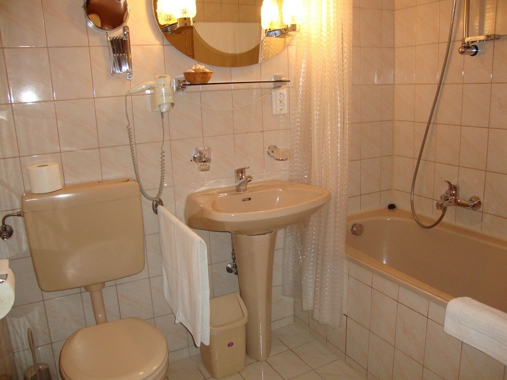 Фото Hotel Bajazzo