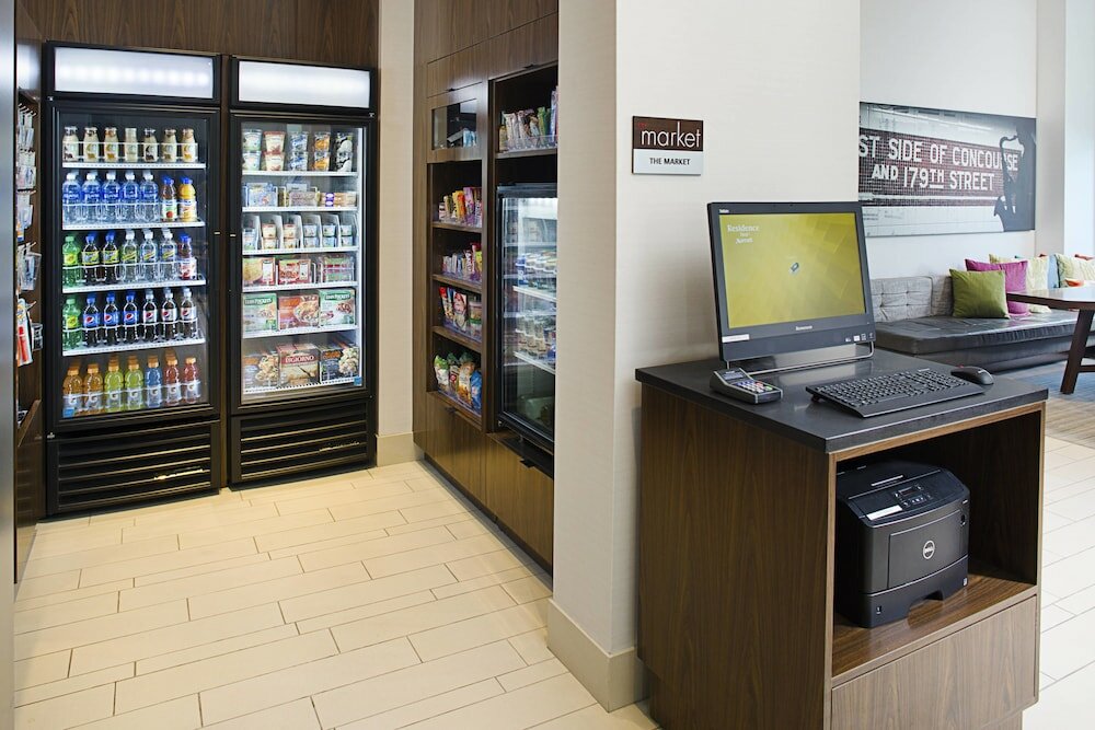 Фото Residence Inn New York The Bronx At Metro Center Atrium