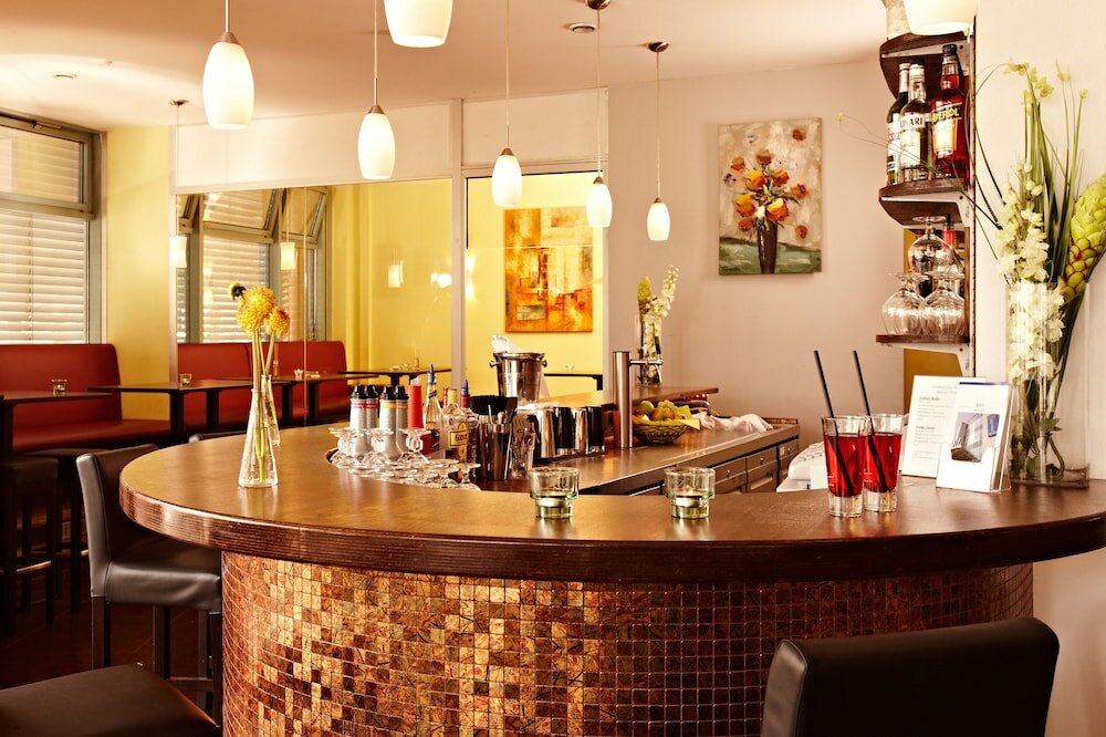 Фото Hotel Kiel by Golden Tulip