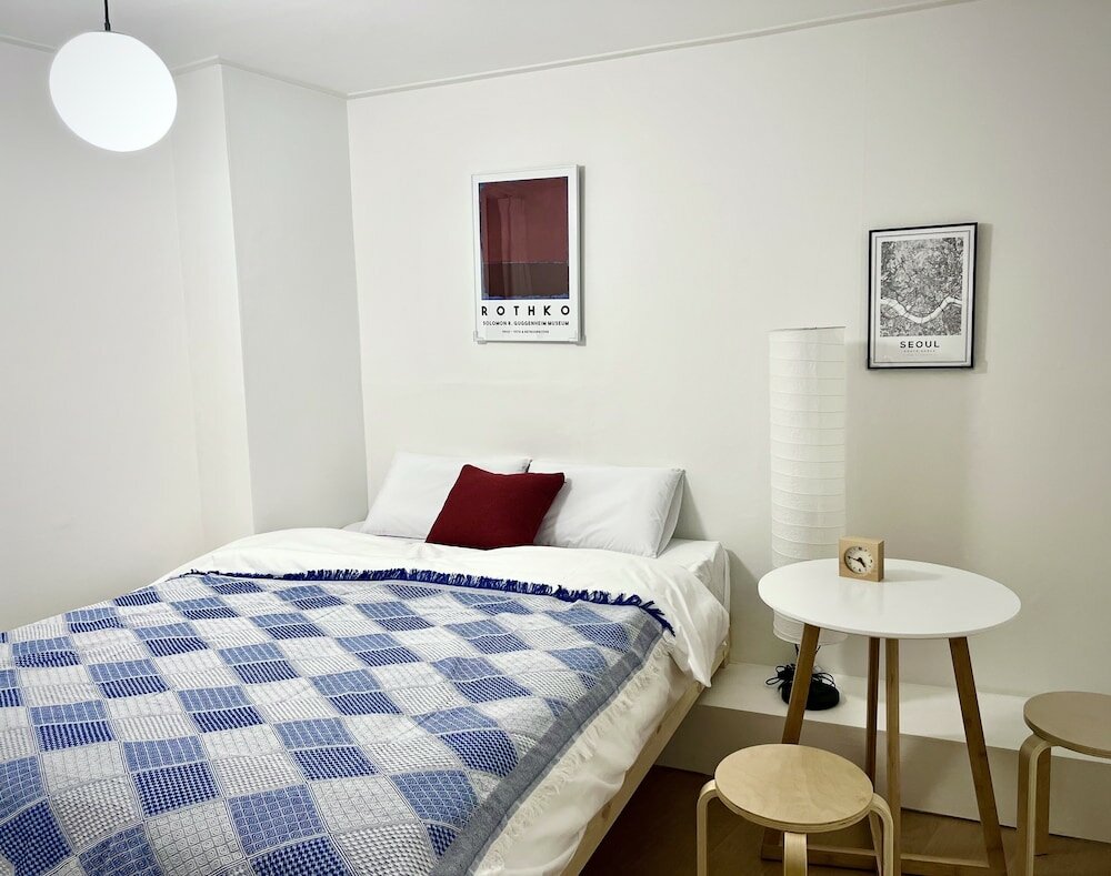 Фото Philstay Myeongdong Central Hotel