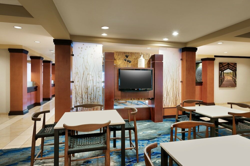 Фото Fairfield Inn & Suites by Marriott Tallahassee Central