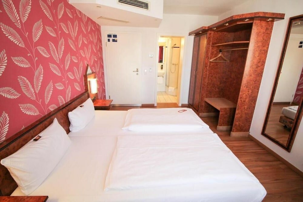 Фото Hotel Miramar am Römer