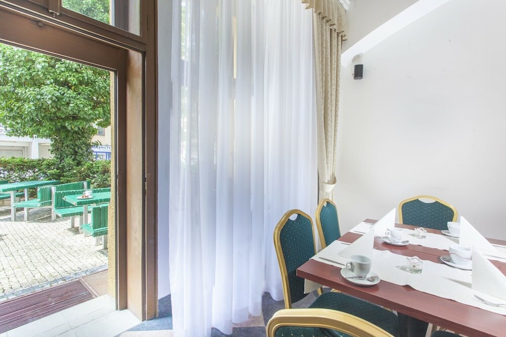 Фото Hotel Lunik