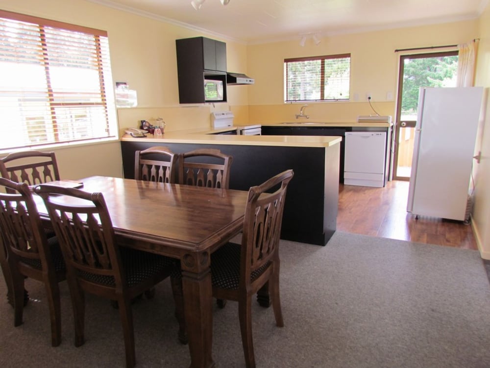 Фото Amber Court Motel