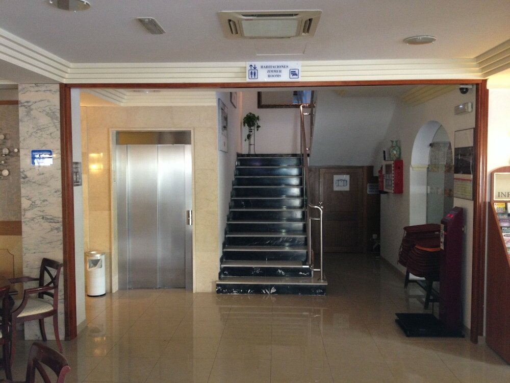 Фото Hotel Amoros