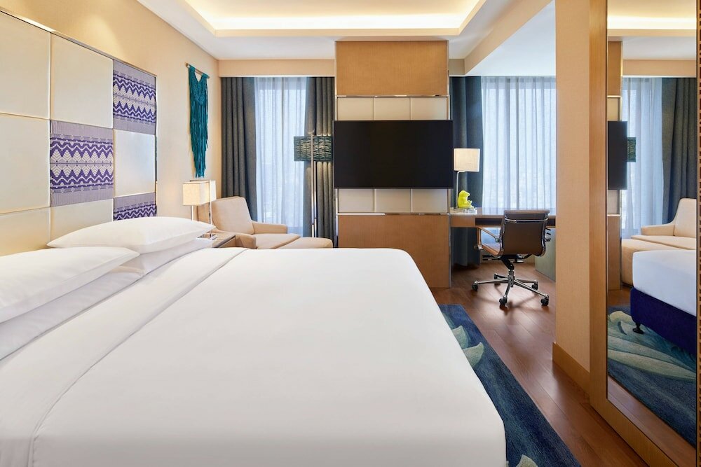 Фото Renaissance Dhaka Gulshan Hotel