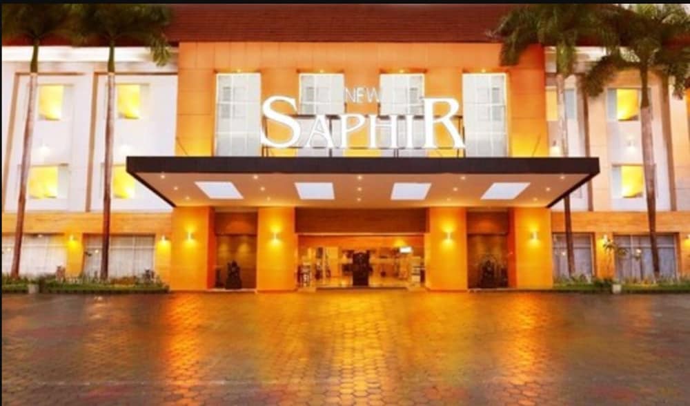 Фото Hotel New Saphir Yogyakarta