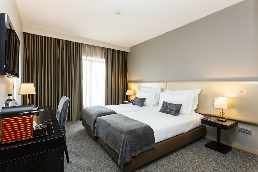 Фото Czar Lisbon Hotel