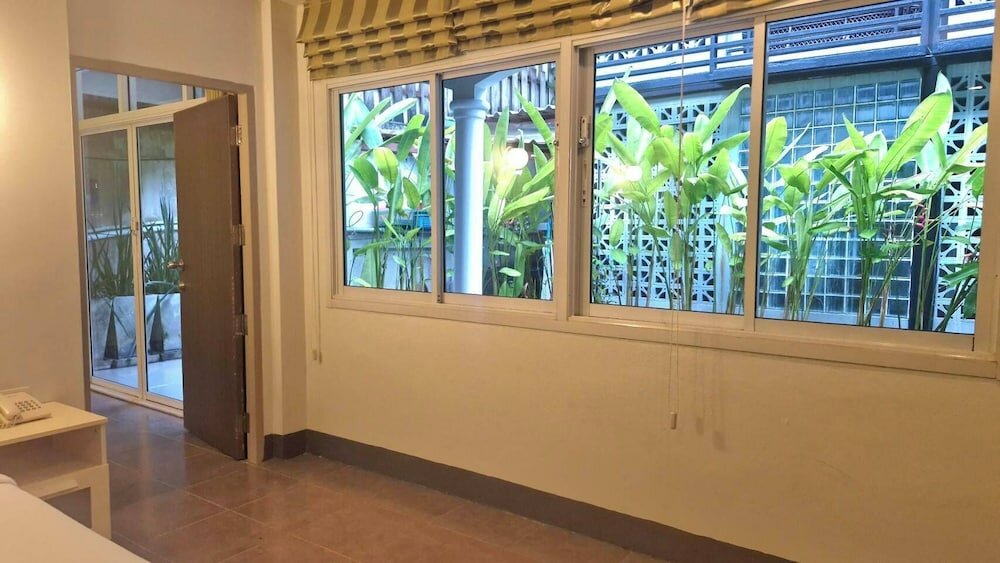 Фото Lantana Pattaya Hotel & Resort