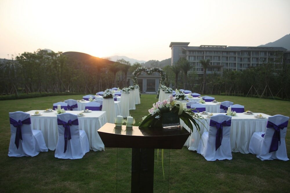 Фото New Century Resort Jiu Long Lake Ningbo