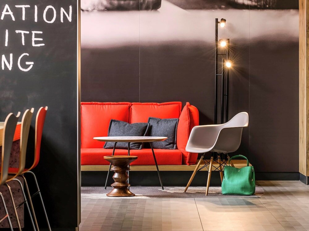 Фото B&B HOTEL Hamburg Airport