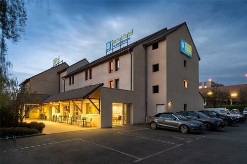 Гостиница Sure Hotel by Best Western Rennes Chantepie в Фужер-Витре