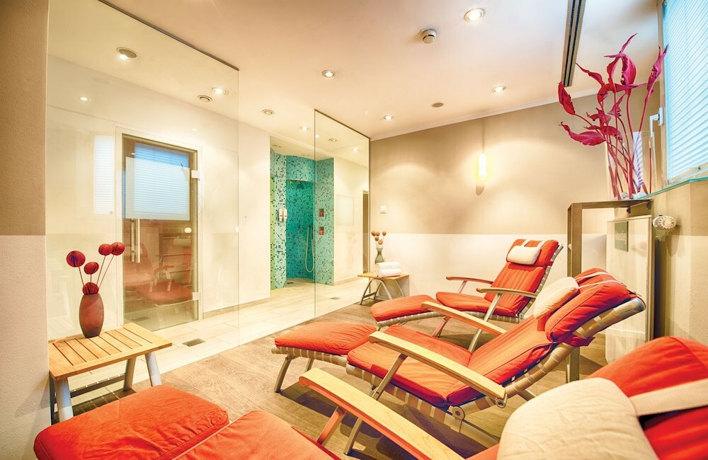 Фото Leonardo Hotel München City West