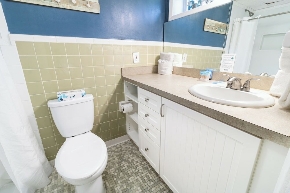 Фото The Oceanfront Litchfield Inn