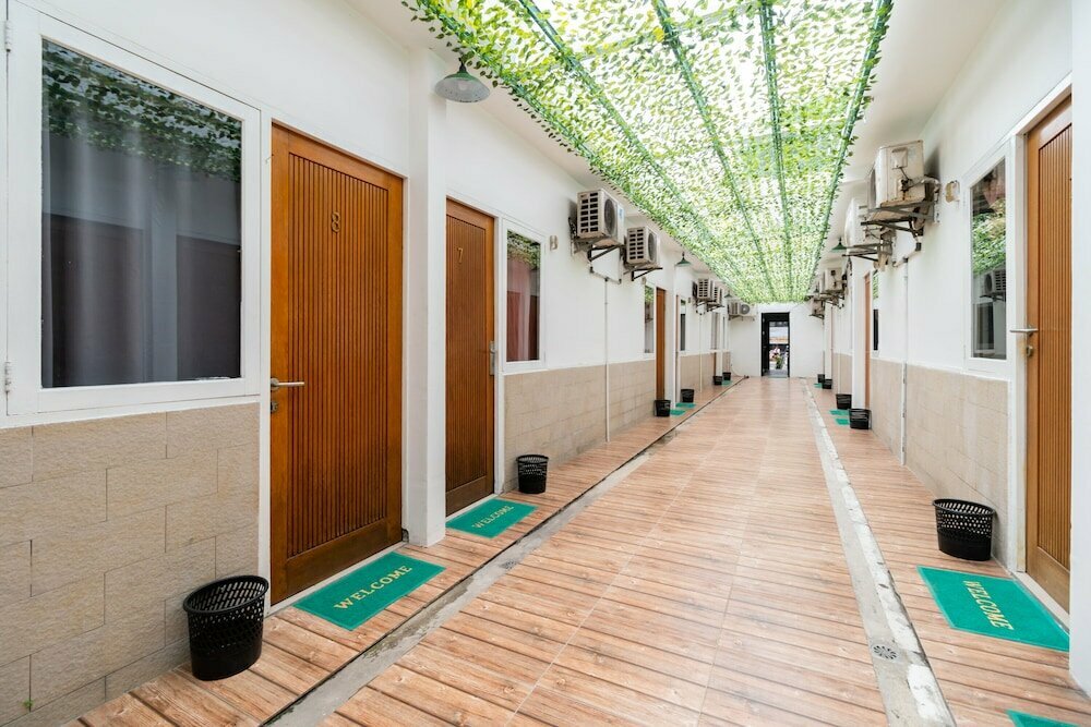 Hotel RedDoorz @ Tondano Benhil, Jakarta, photo