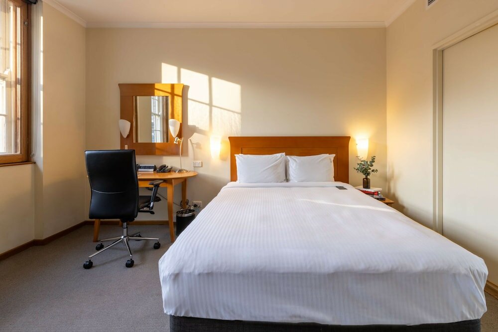 Фото Sydney Harbour Hotel