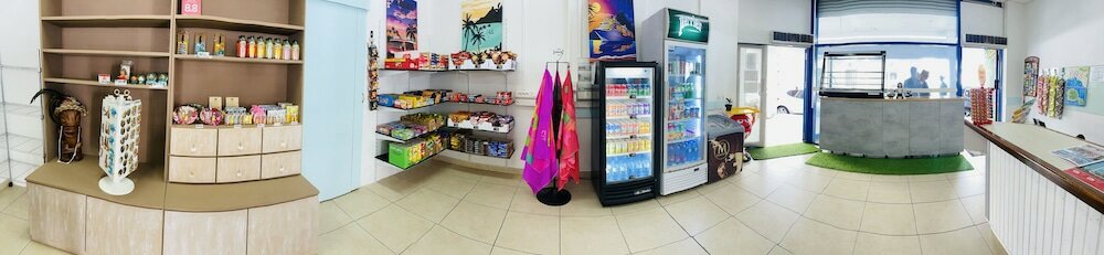 Фото Mahana Lodge Hostel & Backpacker