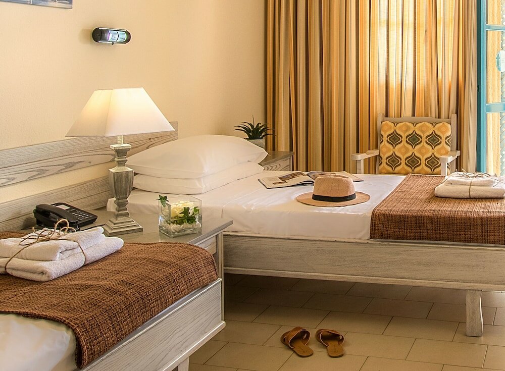 Фото Dedalos Hotel