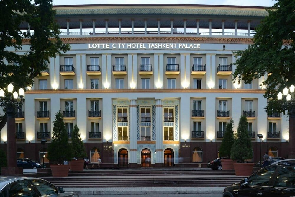 Фото Lotte City Hotels Tashkent Palace