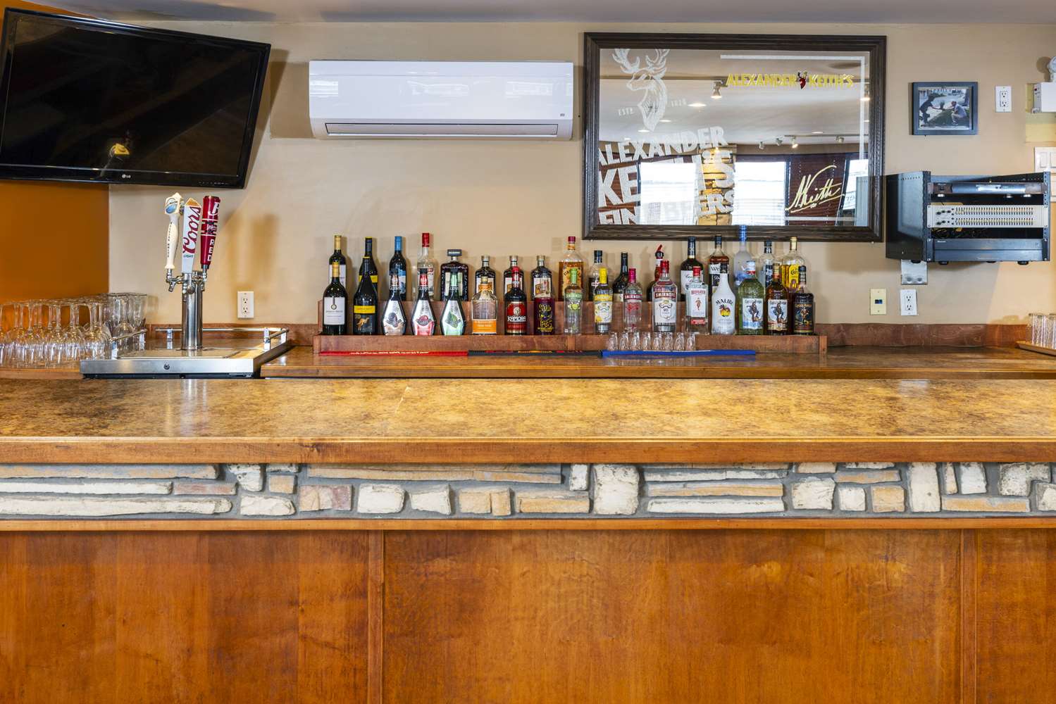 Фото Econo Lodge Miramichi